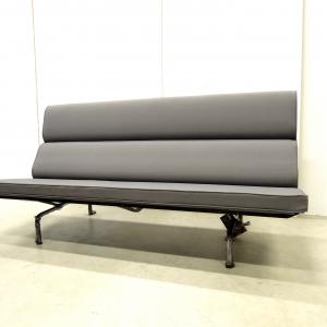 Charles Eames Compact Sofa by Vitra Interior Aksel Aachen 