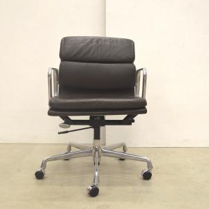 Vitra EA217 Soft Pad Office Chair Interior Aksel Aachen Design