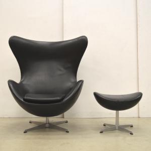 Vintage Fritz Hansen Egg Chair & Ottoman Interior Aksel Aachen Paris