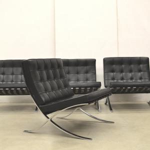 Mies v. d. Rohe Barcelona Chair Sessel Knoll Interior Aksel Aachen Design