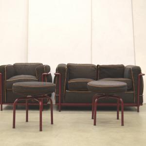 Cassina LC2 Sofa Sessel Chair Le Corbusier Interior Aksel Aachen Sammler