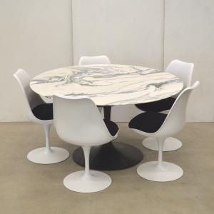 Eero Saarinen Tulip Table Chair Marble Interior Aksel Aachen Design