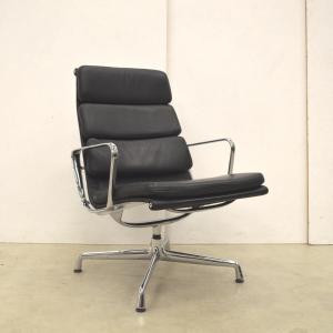 Vitra EA215 Soft Pad Chair Alu Interior Aksel Aachen Paris Milano