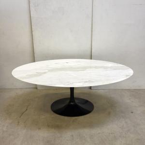 Knoll Calacatta Marble Dining Table Oval Eero Saarinen Interior Aksel Aachen design Paris Knokke Amsterdam Aachen NY