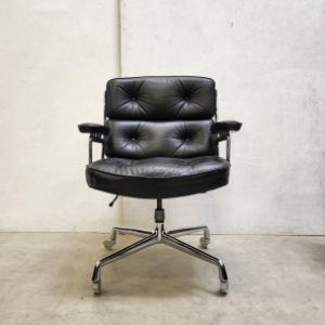 Herman Miller ES104 Time Life Lobby Chair Eames Interior Aksel Aachen Design Classics Klassiker München Ankauf Paris NY Bruxelles