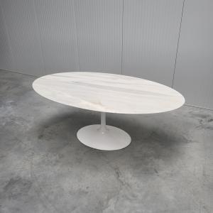 Eero Saarinen Oval Marble Table Esstisch Knoll Interior Aksel Aachen München New York Dubai Qatar Paris London Furniture