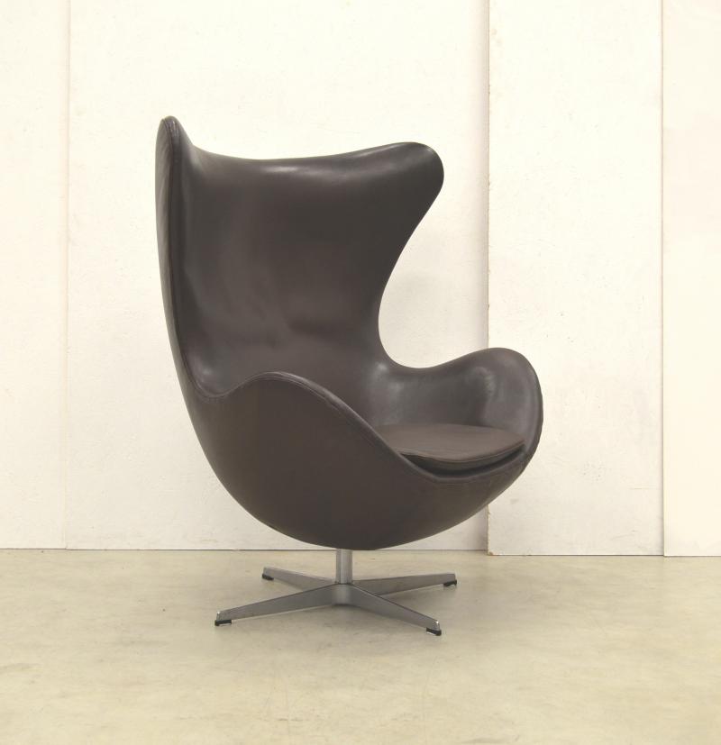 Interior Aksel Arne Jacobsen Egg Chair by Fritz Hansen Aachen Design