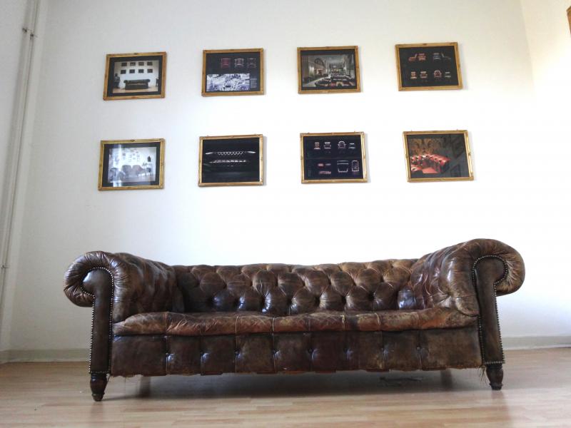 Victorian Chesterfield Sofa Handmade Interior Aksel Aachen Design