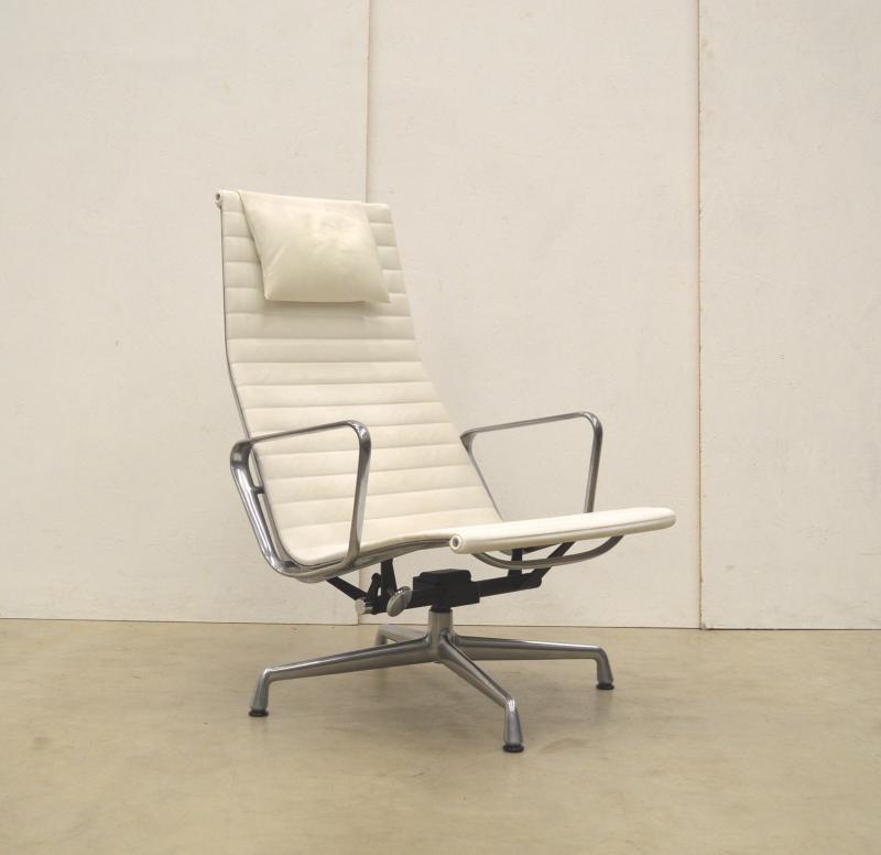 Vitra EA124 Alu Lounge Chair Sessel Leder Interior Aksel Aachen Design New York