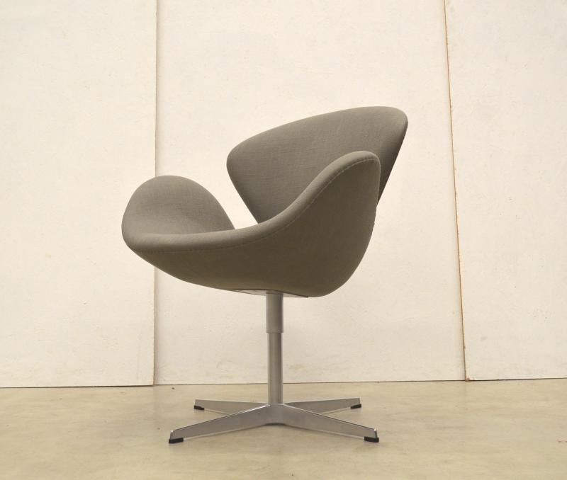 Fritz Hansen Arne Jacobsen Swan Chair Sessel Interior Aksel Aachen Design