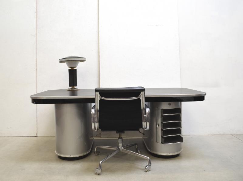 Mauser Werke Rundform Desk Schreibtisch Berlin Interior Aksel Aachen Design Classics Luxus Paris Art Deco NY Knokke